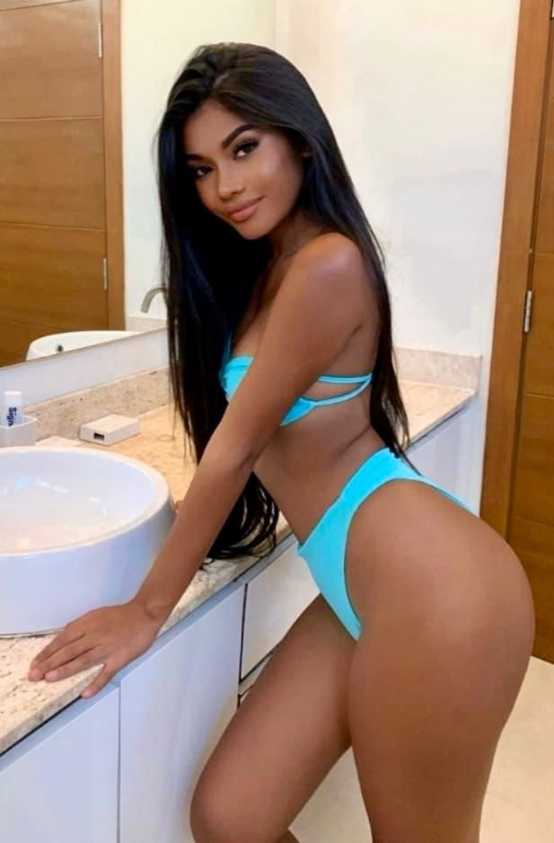 Escort - MINIE - Ibiza Tops